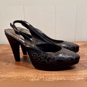 Gianni Bini Black Heels with High Tapered‎ Heel